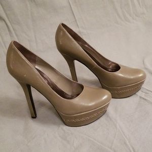 Carlos Heals size 7 Frisky 2 Taupe